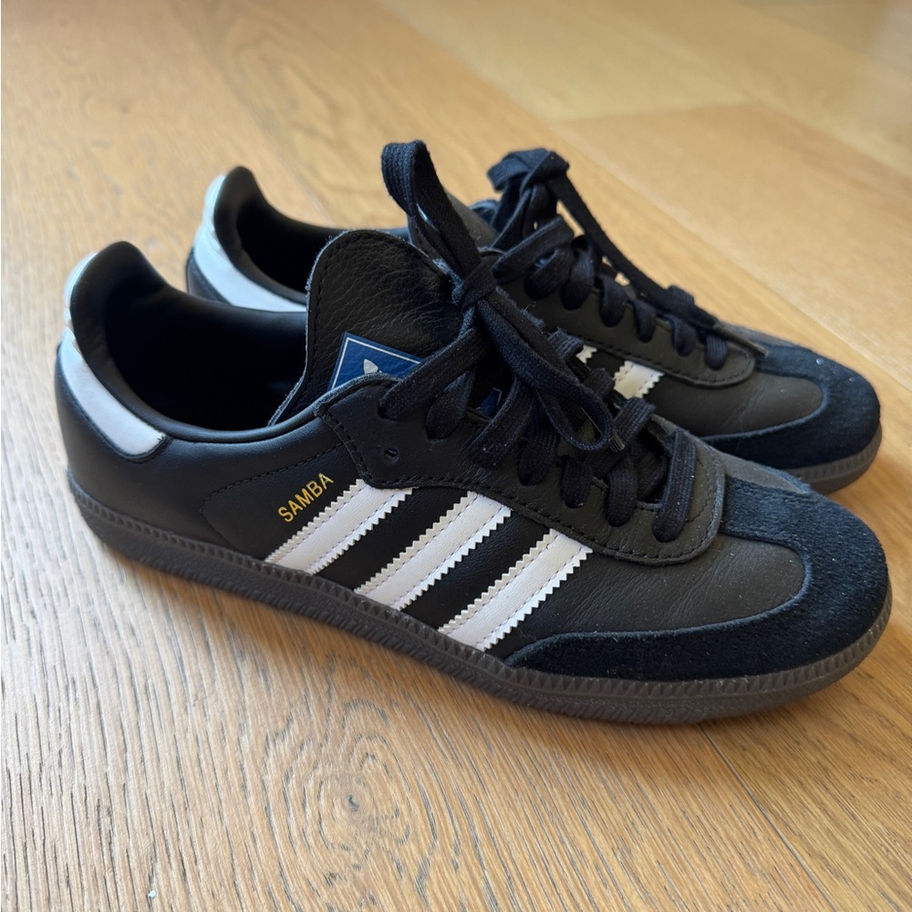 Adidas Sambas - great condition